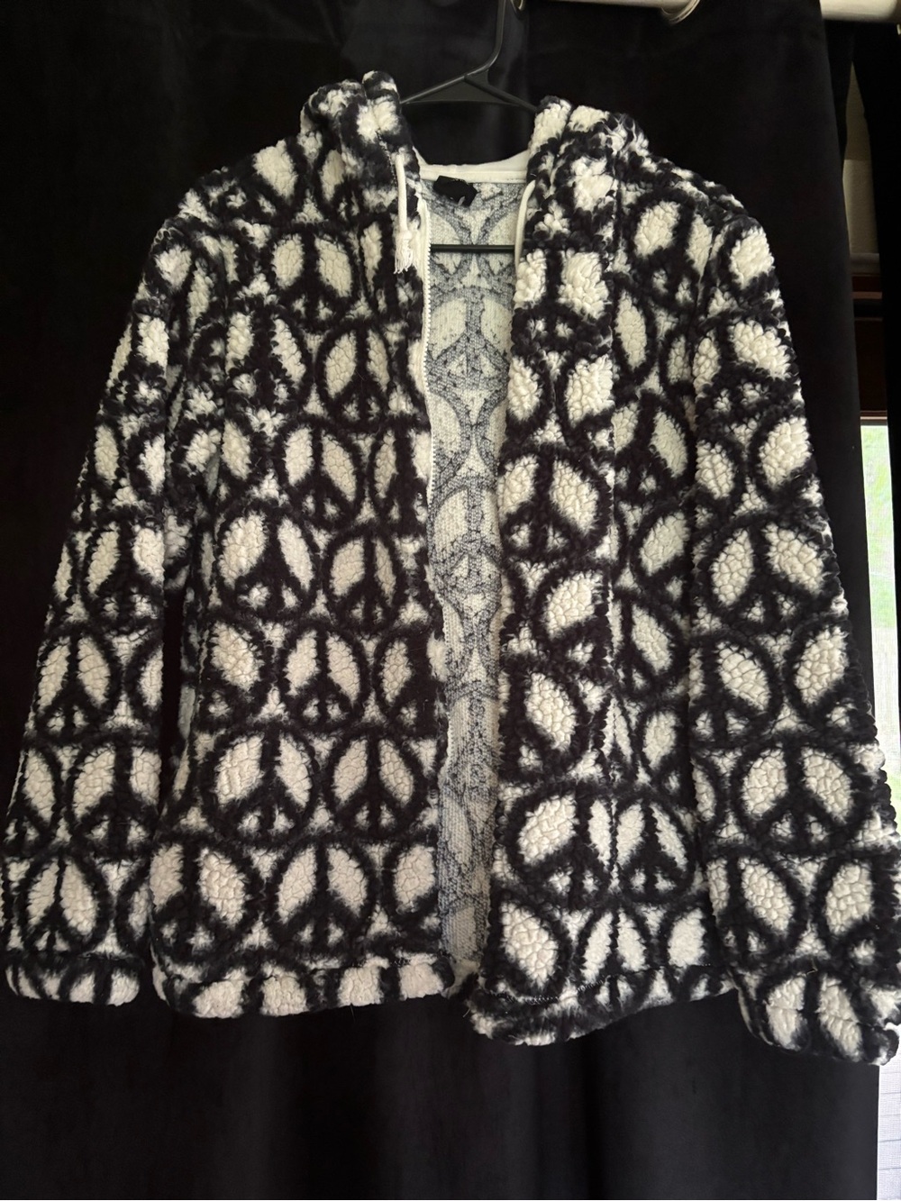 PacSun Black and White Peace Sign Sherpa Jacket